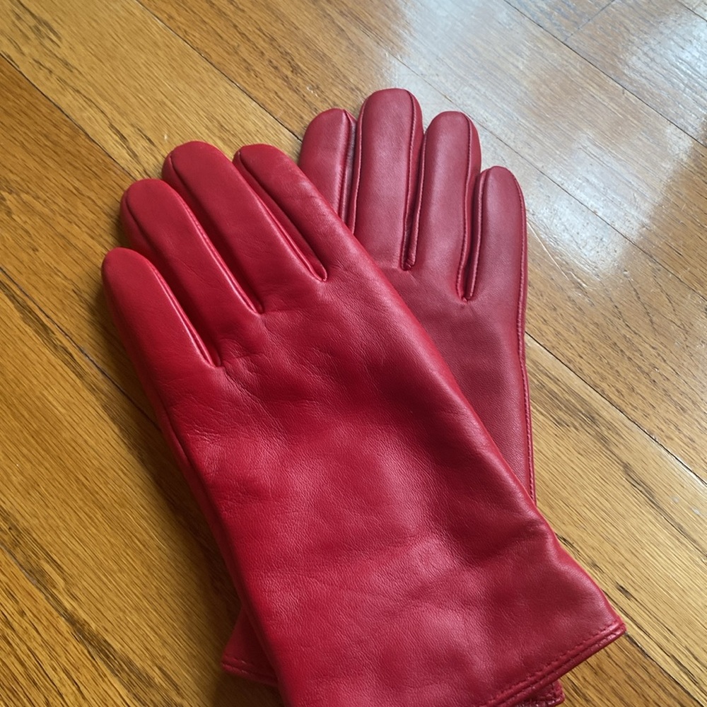 Red leather gloves size S